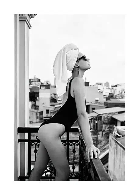 Black + White Post Modern Photography - Image 11