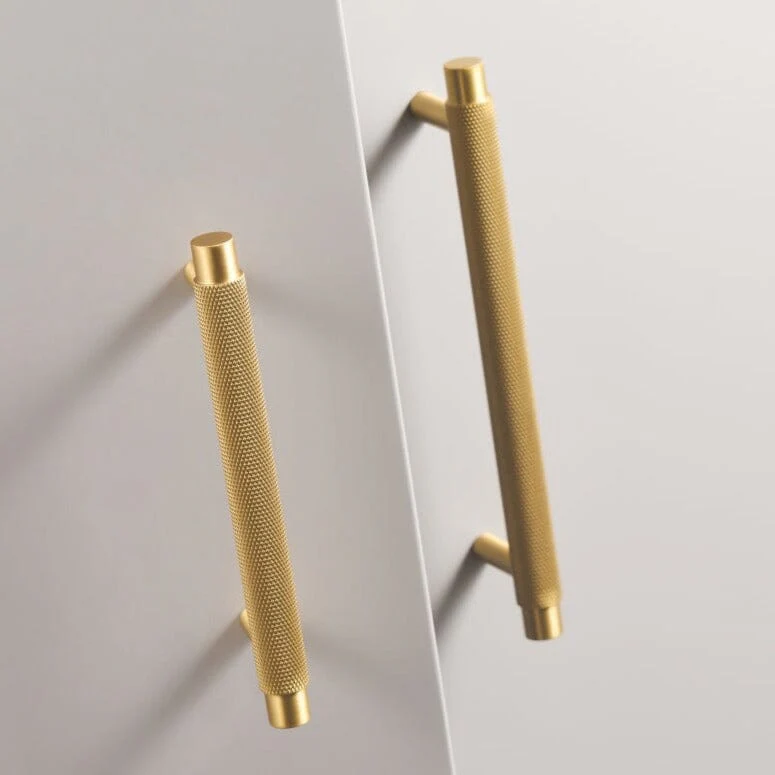 Erik Handle - Image 3